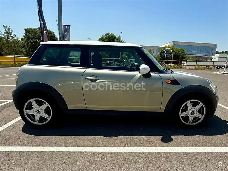 Usado Mini Cooper D 110 CV (80 kW) 2008 Gris / plata Utilitario