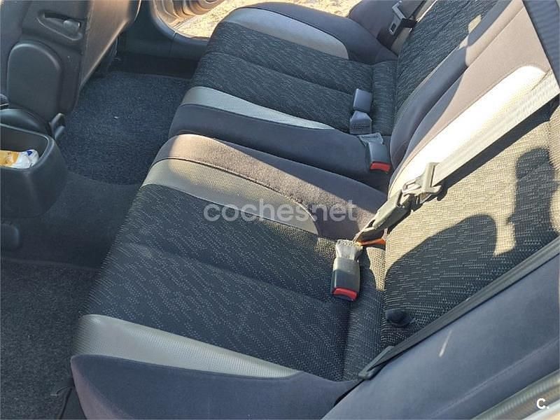 Usado Mazda 323F 115 CV (84 kW) 2000 Blanco Berlina