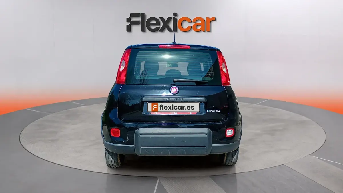 Usado Fiat Panda 71 CV (52 kW) 2023 Negro Utilitario