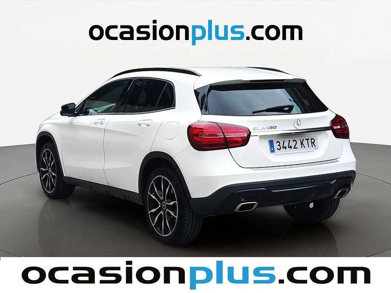 Usado Mercedes GLA180 122 CV (89 kW) 2019 Blanco SUV