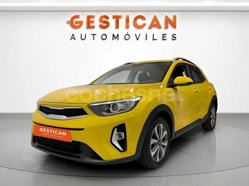Amarillo Usado 2022 Kia Stonic SUV | 13.990 € (Precio justo) - Imagen 1/3