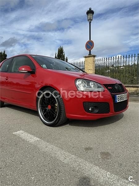 Usado VW Golf V GT 140 CV (102 kW) 2007 Rojo Berlina