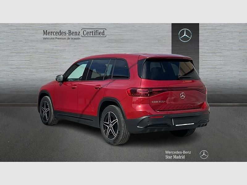 Usado Mercedes EQB250+ 139 kW (190 CV) 2025 Rojo SUV