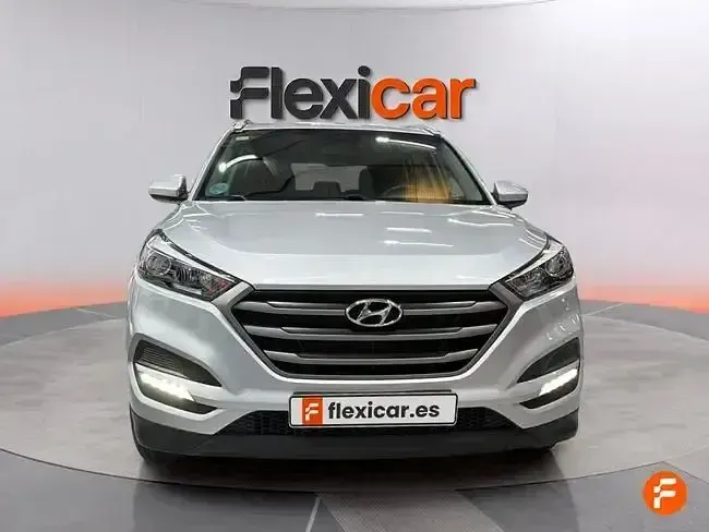 Usado Hyundai Tucson 132 CV (97 kW) 2018 Gris SUV