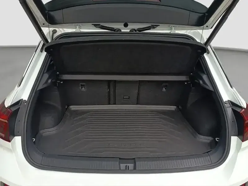 Usado VW T-Roc R-line 150 CV (110 kW) 2023 SUV