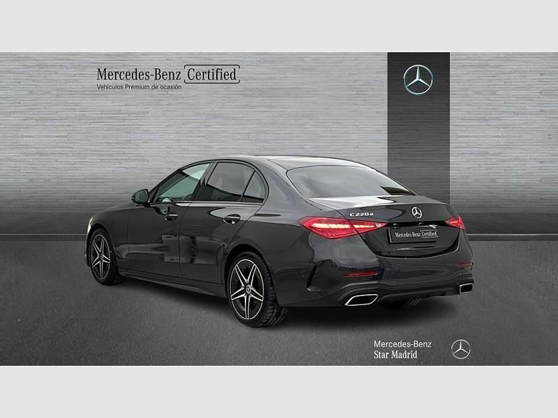 Usado Mercedes C220 AMG line 200 CV (147 kW) 2025 Gris grafito (metalizado) Berlina
