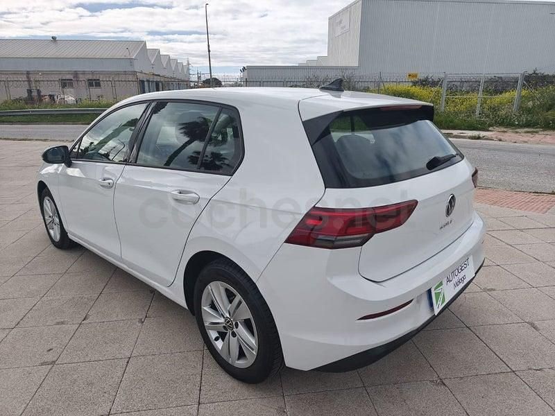 Usado VW Golf VIII Life 116 CV (85 kW) 2022 Blanco Berlina