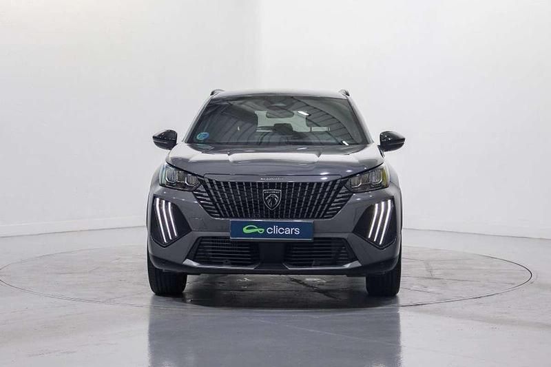 Usado Peugeot 2008 Allure 136 CV (100 kW) 2025 Gris SUV