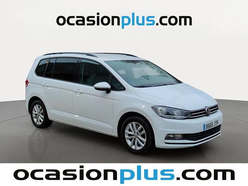 Usado VW Touran Advance 150 CV (110 kW) 2017 Blanco Monovolumen