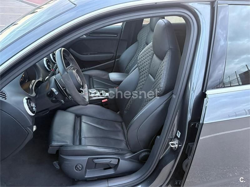 Usado Audi RS3 Performance 400 CV (294 kW) 2019 Gris / plata Berlina