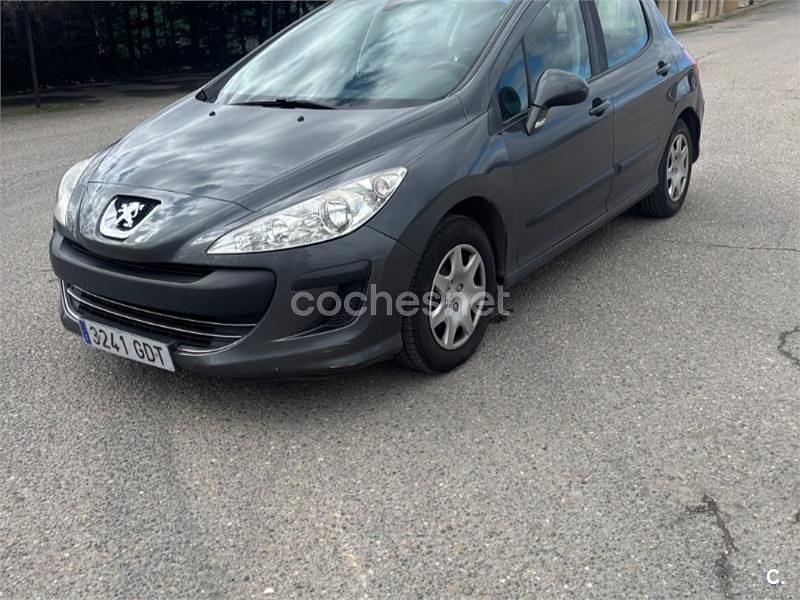 Usado Peugeot 308 95 CV (69 kW) 2008 Negro Berlina