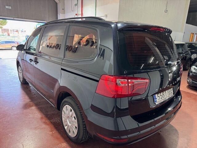 Usado Seat Alhambra Style 140 CV (102 kW) 2011 Negro Monovolumen
