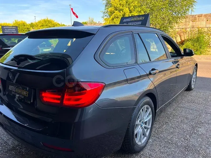 Usado BMW 318 Comfort Edition 150 CV (110 kW) 2015 Gris / plata Familiar