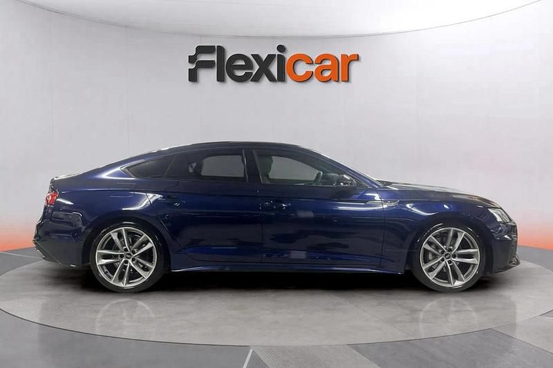 Usado Audi A5 Premium 204 CV (150 kW) 2024 Azul Berlina