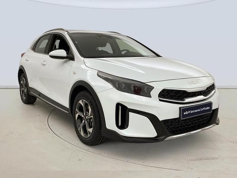 Usado Kia XCeed 140 CV (102 kW) 2025 Blanco SUV