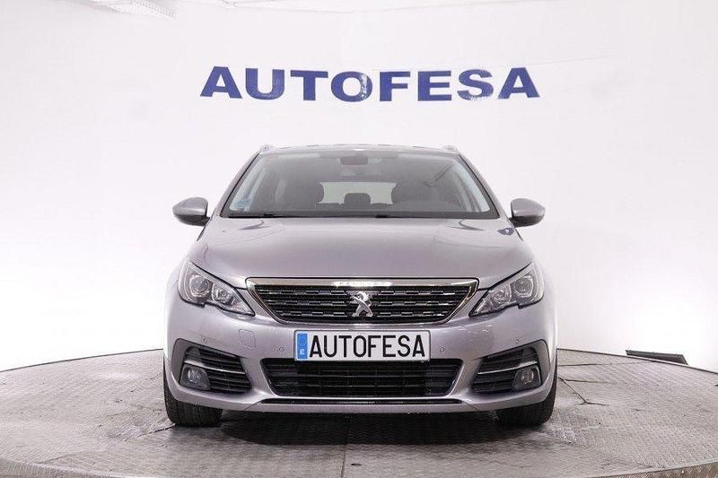 Usado Peugeot 308 Allure 130 CV (95 kW) 2019 Gris Familiar