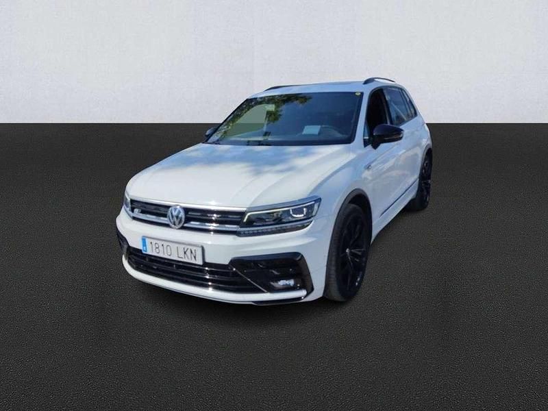 Negro Usado 2020 VW Tiguan R-line SUV | 29.900 € (Caro) - Imagen 1/4