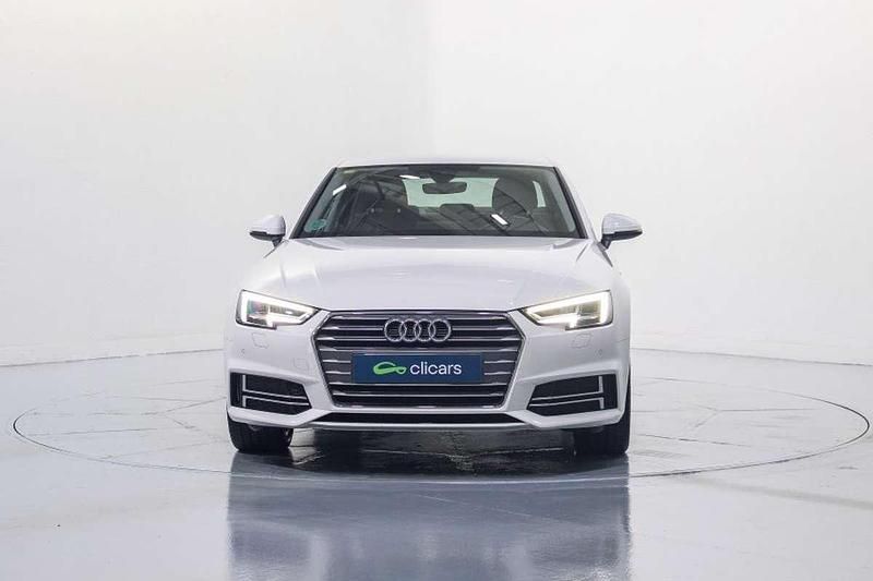 Usado Audi A4 S-Line 150 HP (110 kW) 2018 Branco Sedan