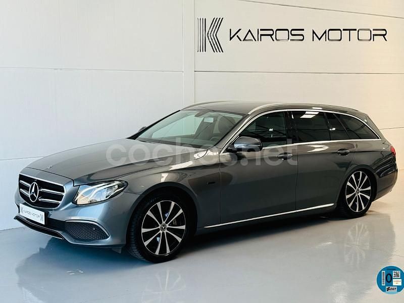 Gris / plata Usado 2019 Mercedes E300 Familiar | 26.990 € (Caro) - Imagen 1/4