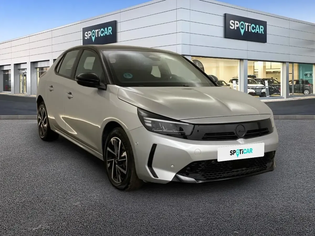 Usado Opel Corsa 100 CV (73 kW) 2025 Gris Utilitario