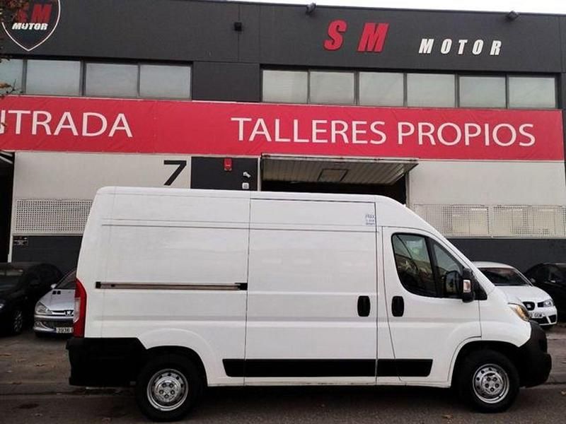 Usado Citroën Jumper 131 CV (96 kW) 2019 Blanco Monovolumen