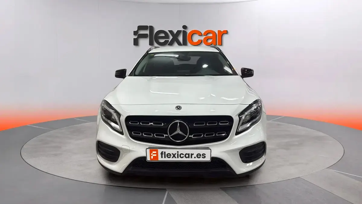 Usado Mercedes GLA180 136 CV (100 kW) 2020 Blanco SUV