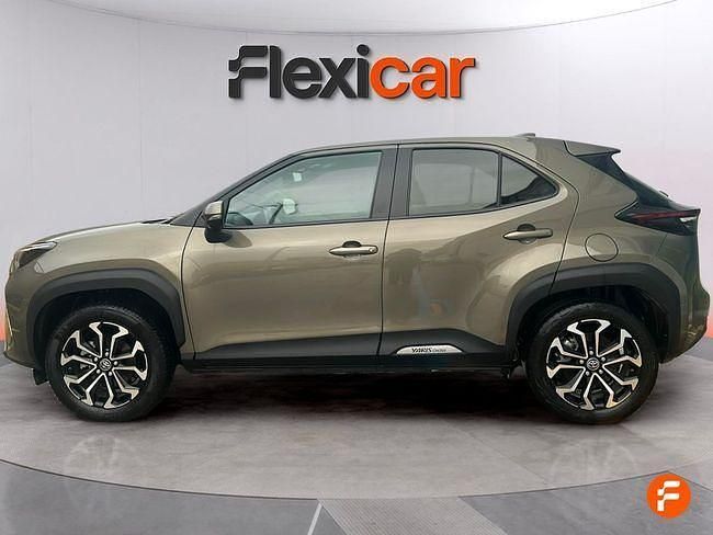 Usado Toyota Yaris Hybrid Connect Style 116 CV (85 kW) 2022 Beige