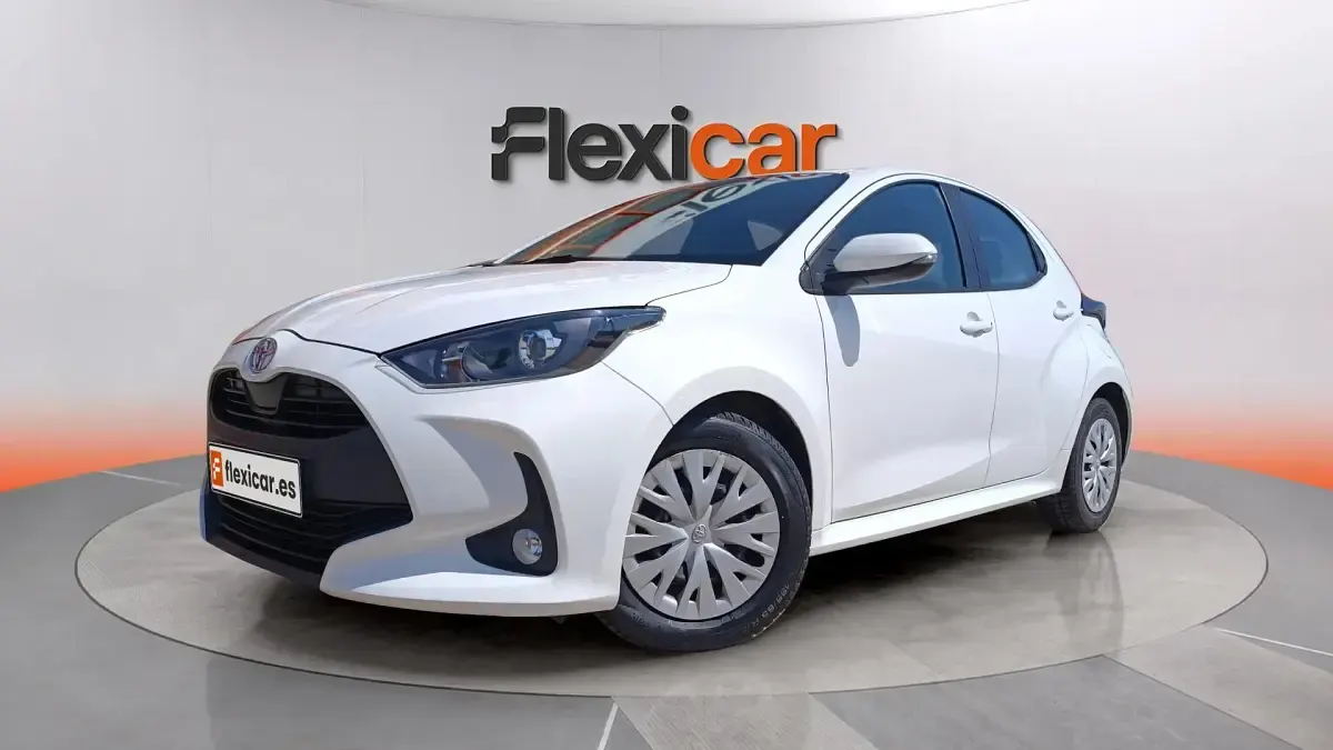 Usado Toyota Yaris Edition 125 CV (91 kW) 2023 Blanco Utilitario