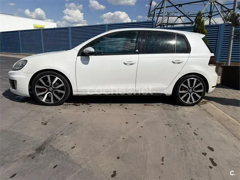 Usado VW Golf VI GTI 210 CV (154 kW) 2011 Blanco Utilitario