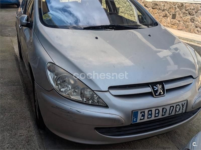 Gris / plata Usado 2001 Peugeot 307 Berlina | 1950 € (Buen precio) - Imagen 1/3