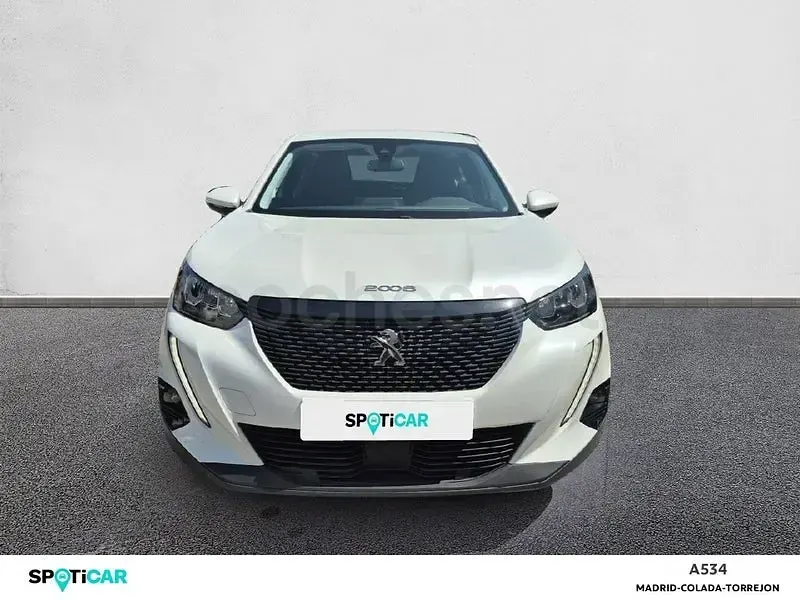 Usado Peugeot 2008 Active 100 CV (73 kW) 2021 Blanco SUV