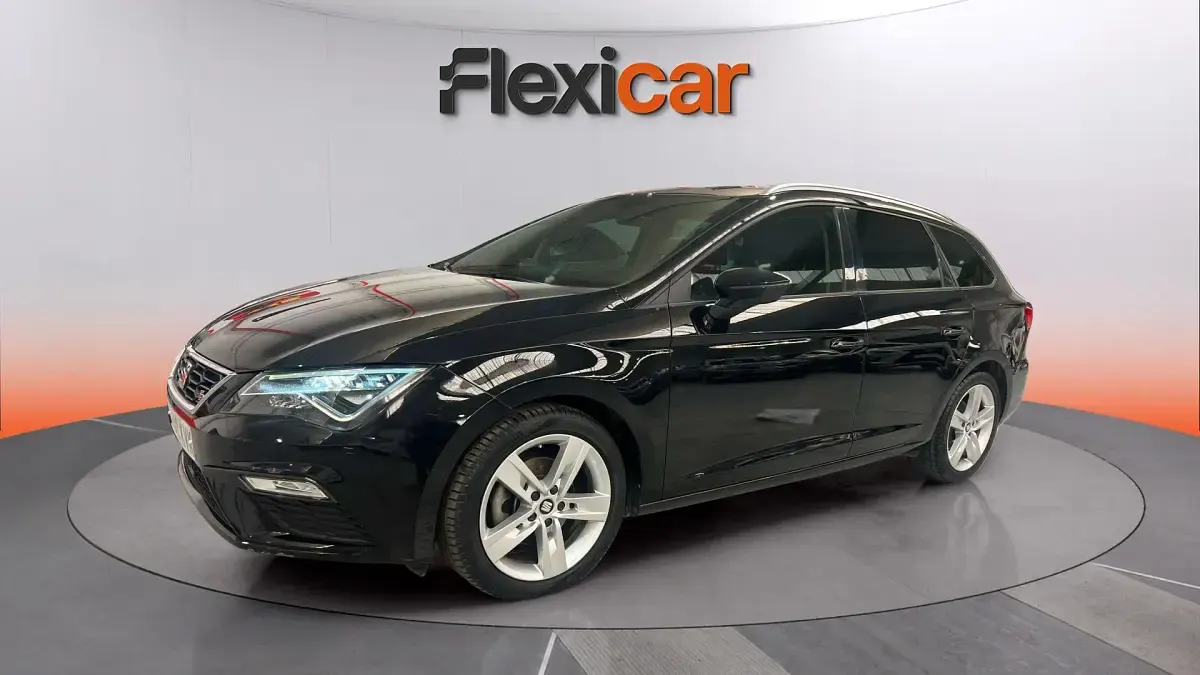 Usado Seat Leon ST FR 150 CV (110 kW) 2019 Negro Familiar