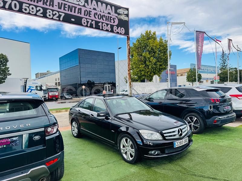 Usado Mercedes C200 Avantgarde 136 CV (100 kW) 2009 Negro Berlina