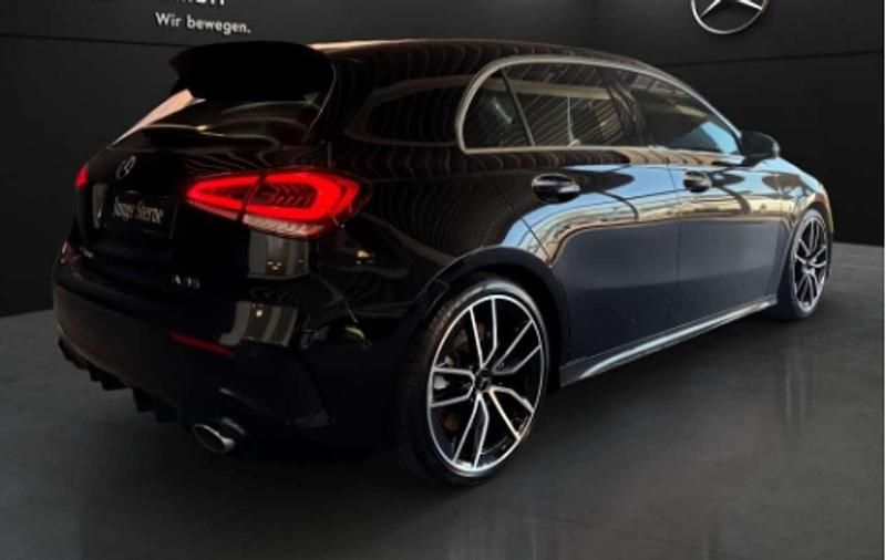Usado Mercedes A35 AMG AMG 306 CV (225 kW) 2021 Negro Berlina