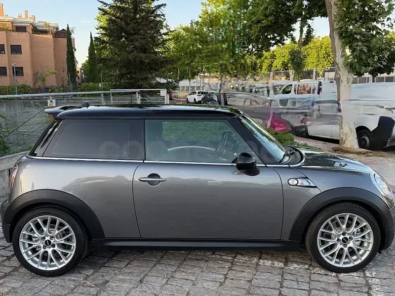 Usado Mini Cooper S 175 CV (128 kW) 2008 Gris / plata Utilitario