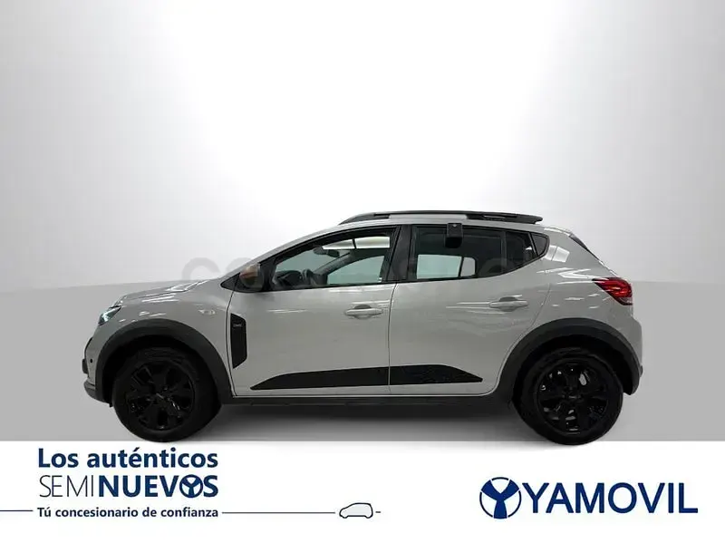 Usado Dacia Sandero Extreme 101 CV (74 kW) 2023 Gris / plata Berlina