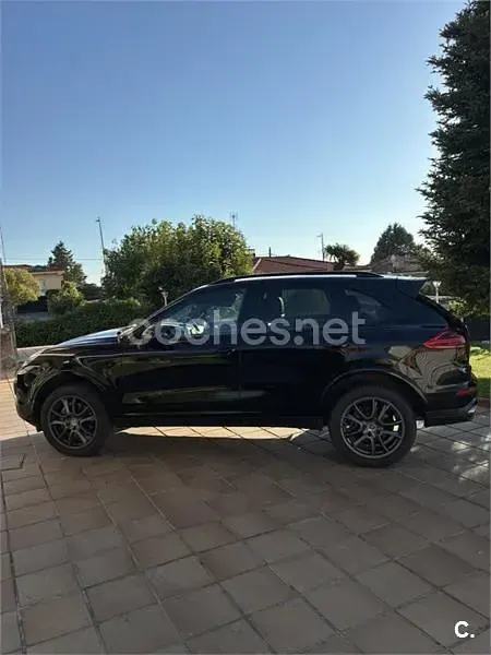 Usado Porsche Cayenne Diesel Platinum Edition 262 CV (192 kW) 2017 Negro SUV