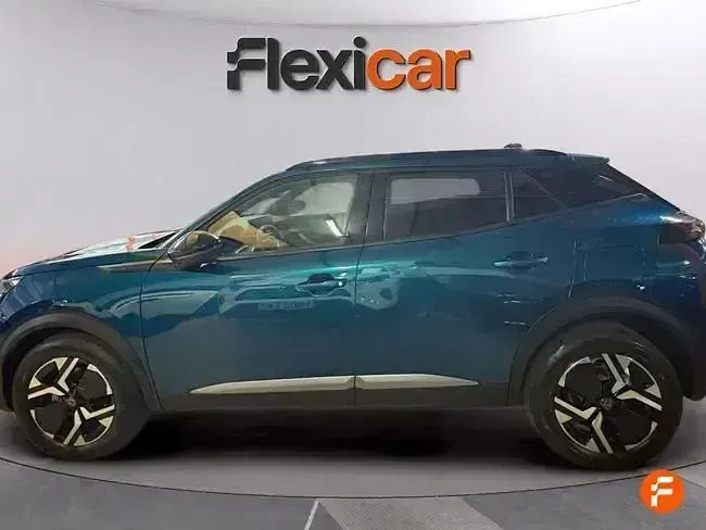 Usado Peugeot 2008 Allure 100 CV (73 kW) 2025 Verde SUV