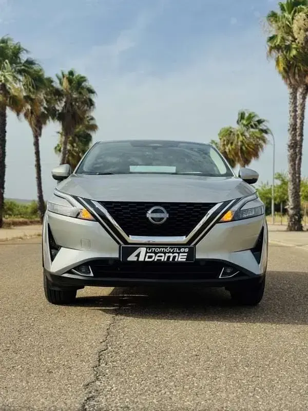 Usado Nissan Qashqai Acenta 140 CV (102 kW) 2022 Gris SUV
