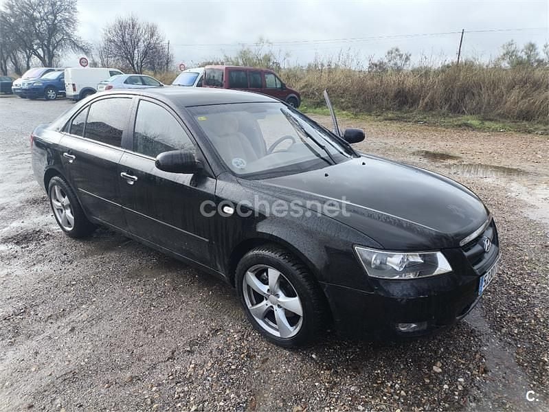 Usado Hyundai Sonata Comfort 140 CV (102 kW) 2007 Negro Berlina