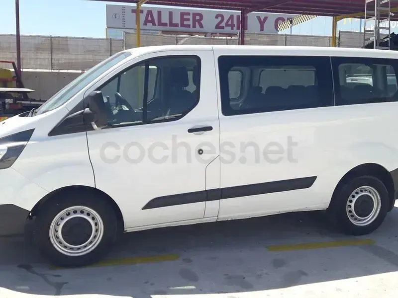Usado Ford Transit Custom Nugget 130 CV (95 kW) 2021 Blanco Familiar