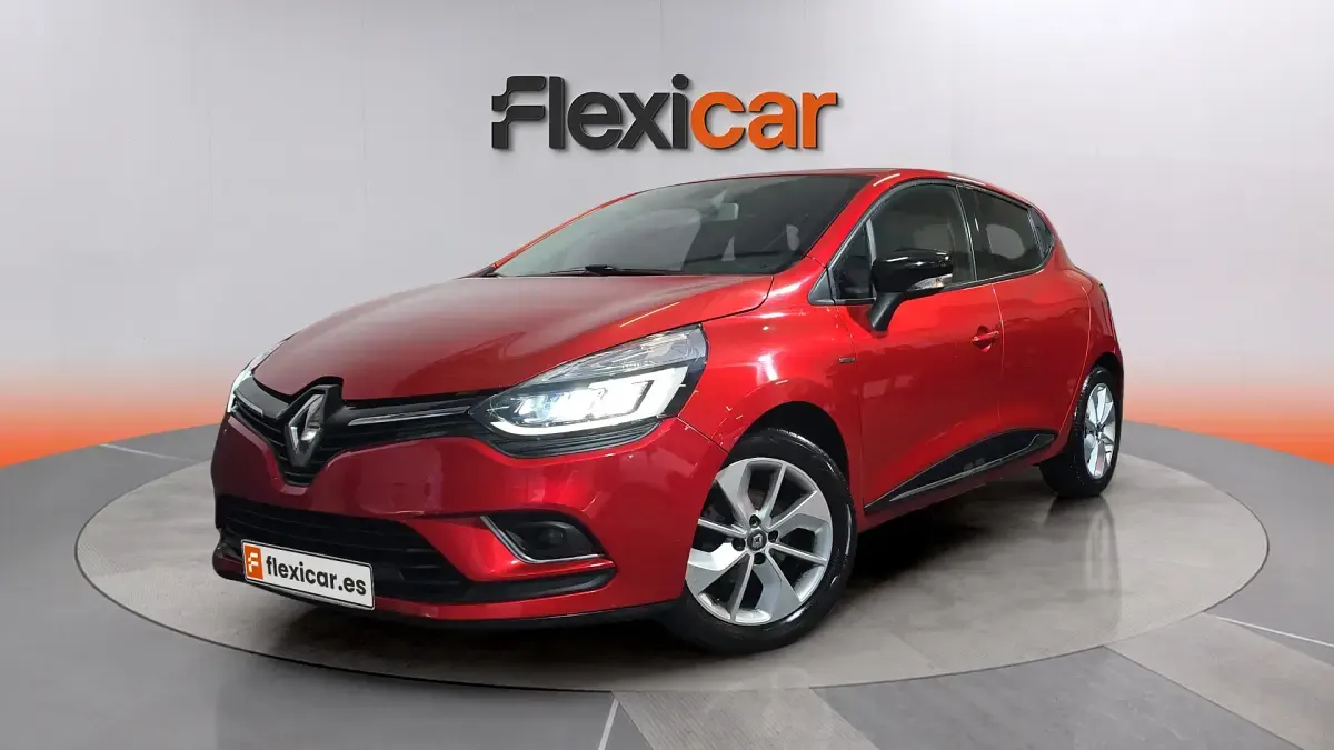 Usado Renault Clio IV Zen 90 CV (66 kW) 2017 Rojo Berlina