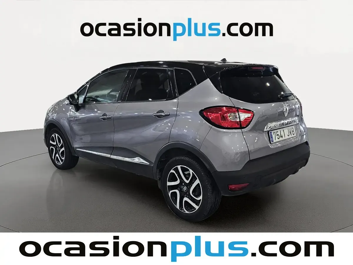 Usado Renault Captur Zen 90 HP (66 kW) 2016 Cinzento SUV