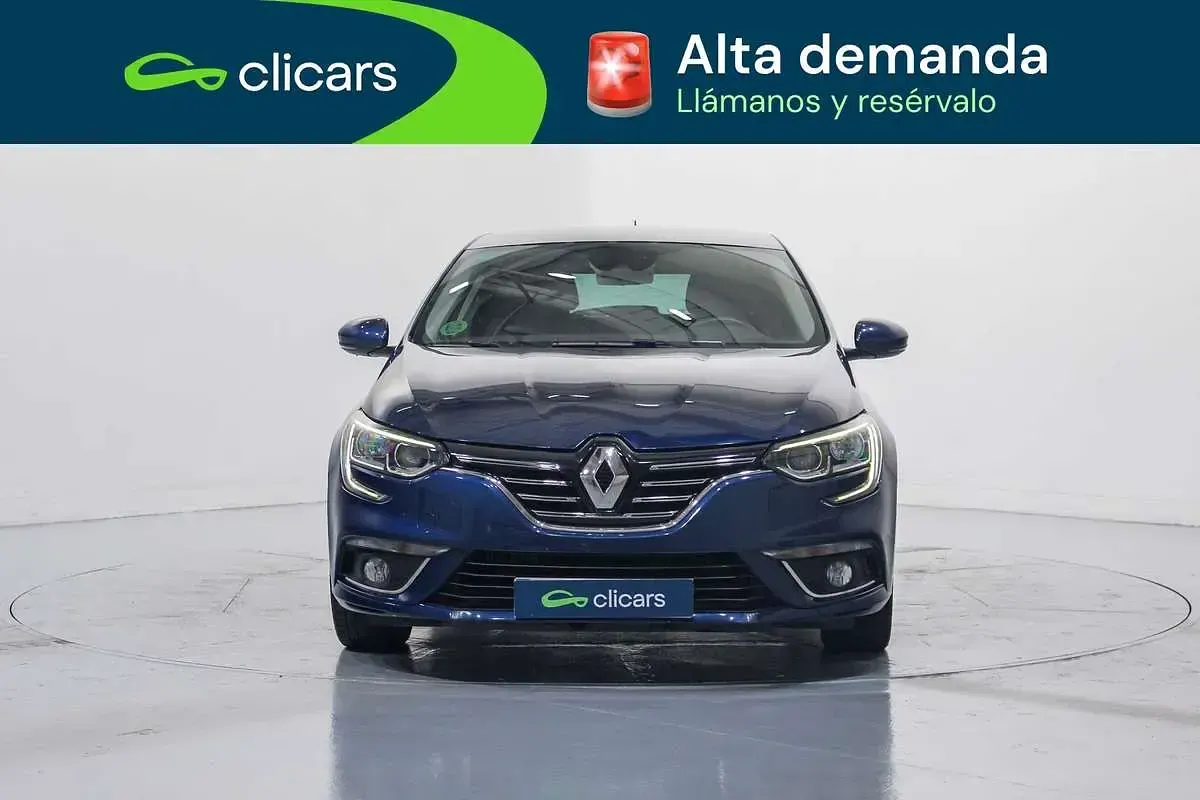Usado Renault Mégane Zen 132 CV (97 kW) 2018 Azul Utilitario