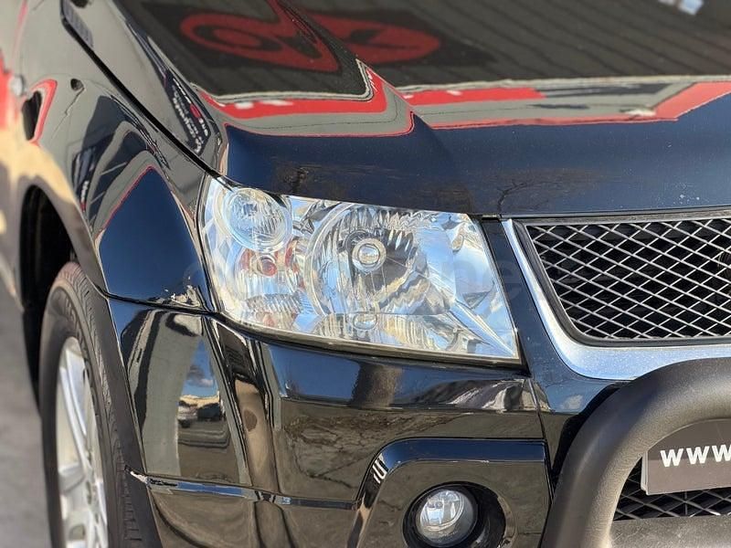 Usado Suzuki Grand Vitara 106 CV (77 kW) 2007 Negro SUV
