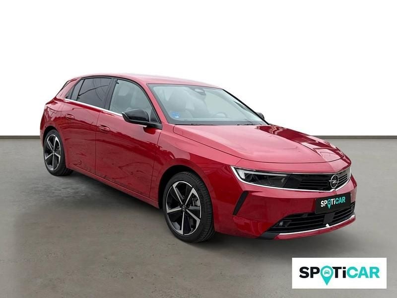 Usado Opel Astra Elegance 180 CV (132 kW) 2025 Rojo Berlina
