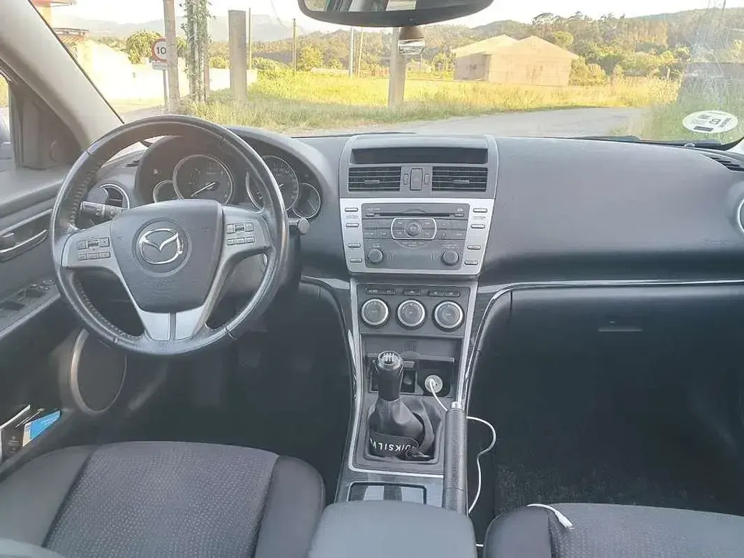 Usado Mazda 6 Active 140 CV (102 kW) 2008 Rojo Berlina