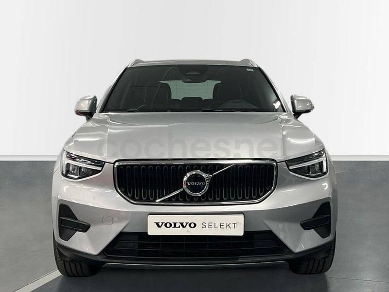 Usado Volvo XC40 Core 163 CV (119 kW) 2022 Gris / plata SUV