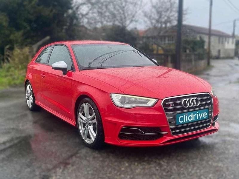 Usado Audi S3 Sportback Ambiente 300 CV (220 kW) 2013 Rojo Utilitario