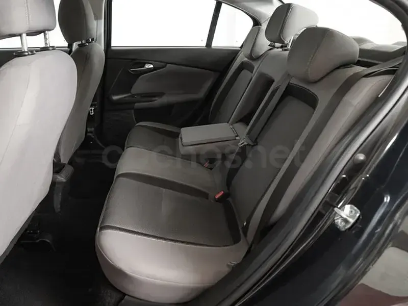 Usado Fiat Tipo Easy 120 CV (88 kW) 2018 Negro Berlina